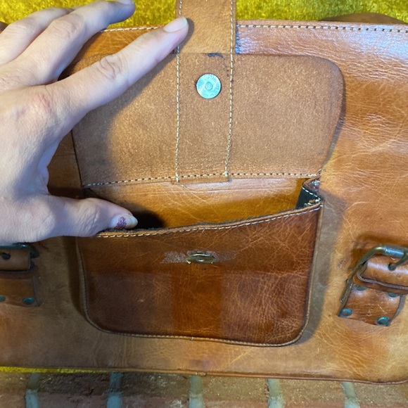 Leather satchel - Picture 6 of 7